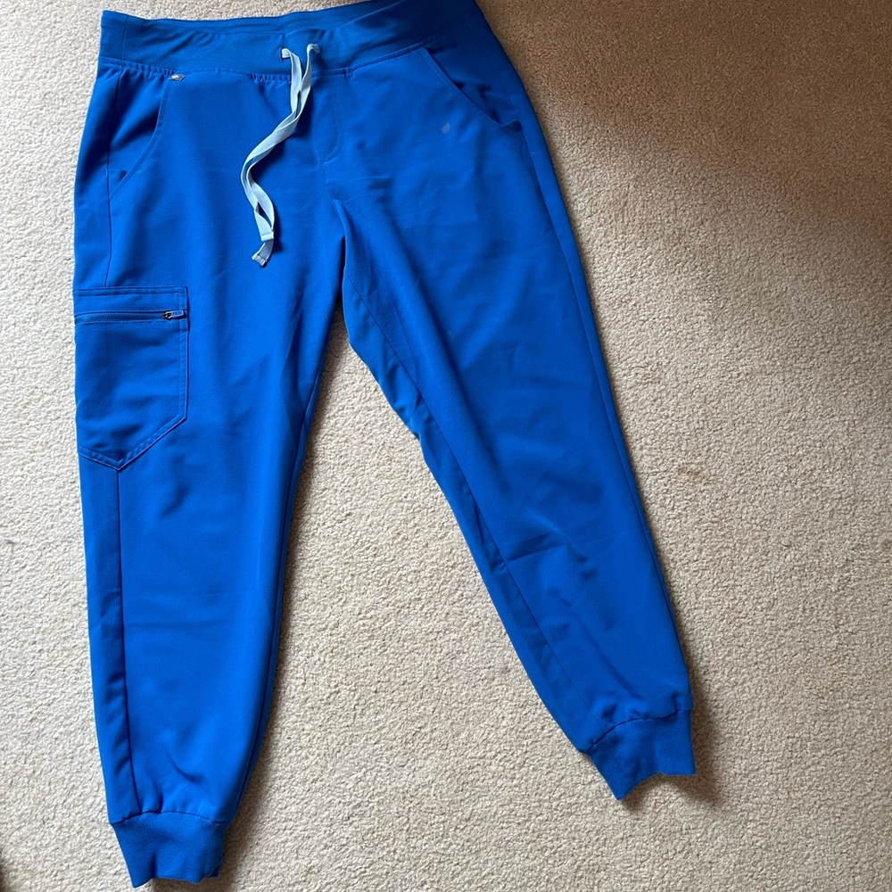 Figs jogger scrubs